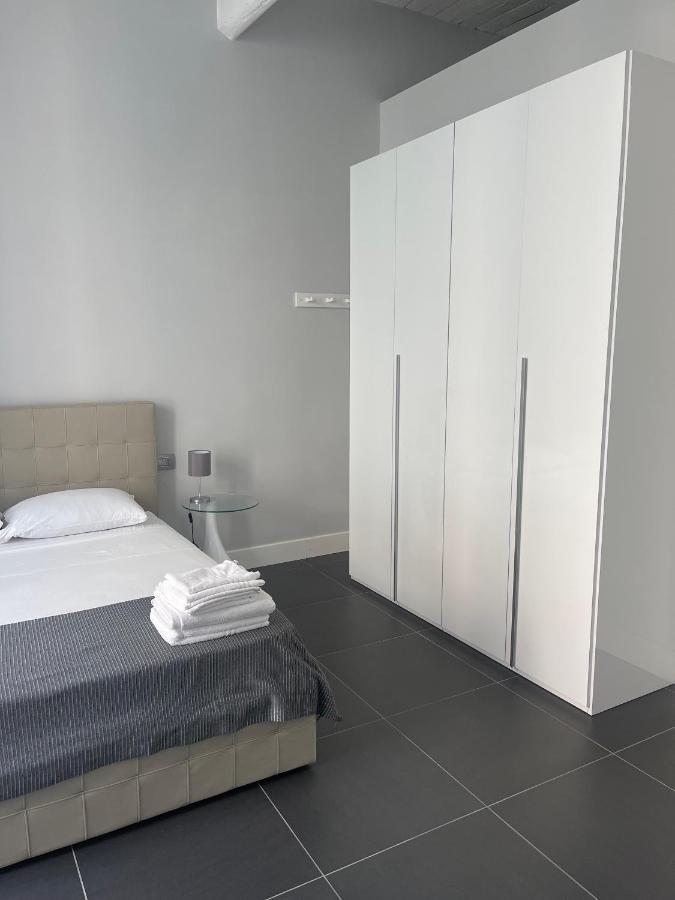 Katia'S Apartments กาแซร์ตา ภายนอก รูปภาพ