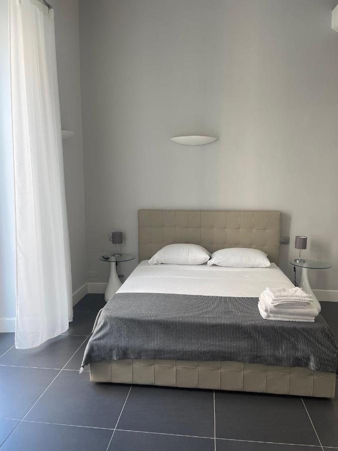 Katia'S Apartments กาแซร์ตา ภายนอก รูปภาพ